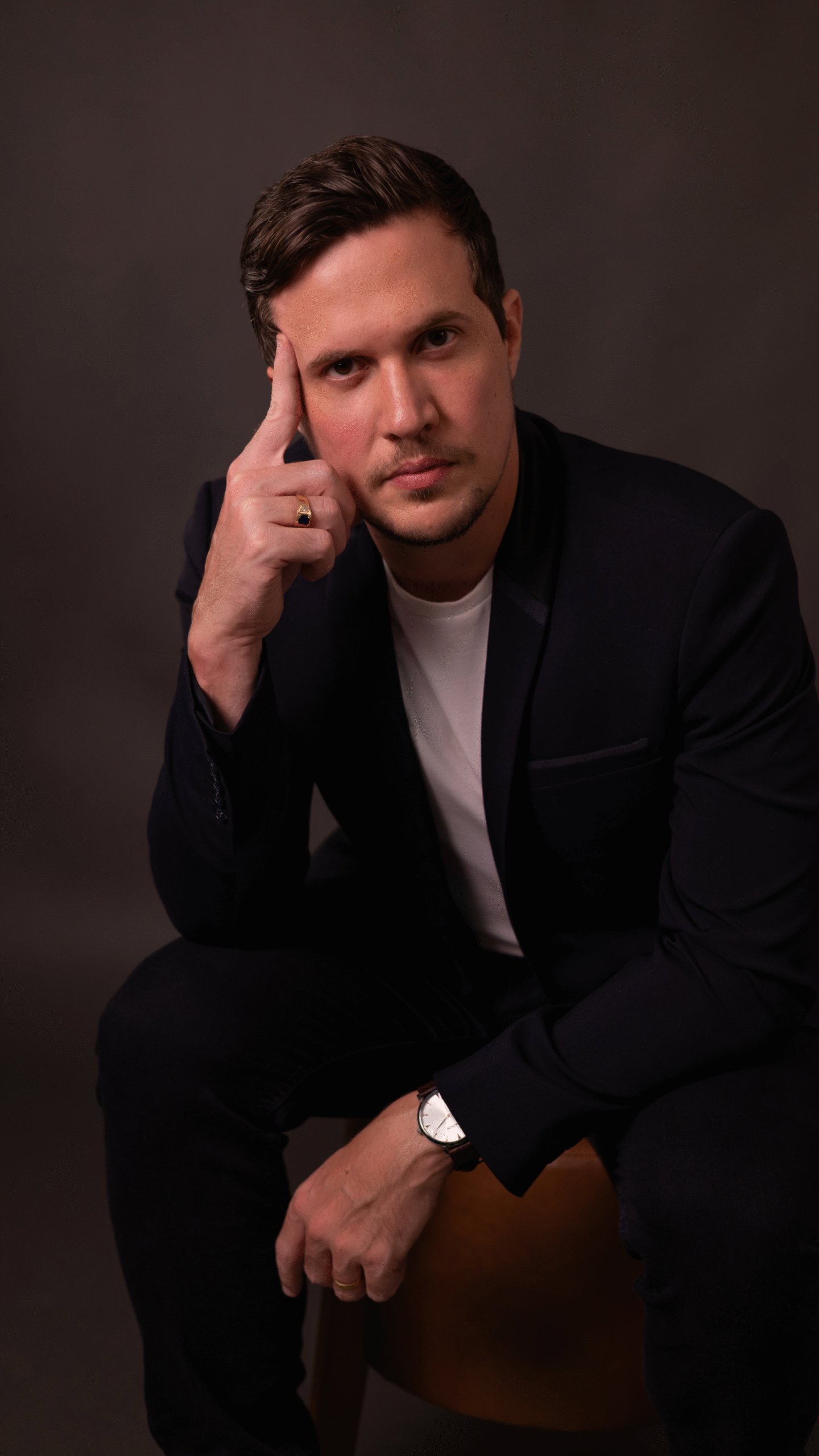 Laison - CEO